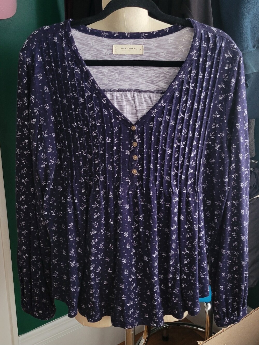 LUCKY BRAND Blue Longsleeve Floral Print Size Medium